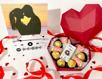 Scatola Explosion Box sorpresa dolci per San Valentino idee regalo