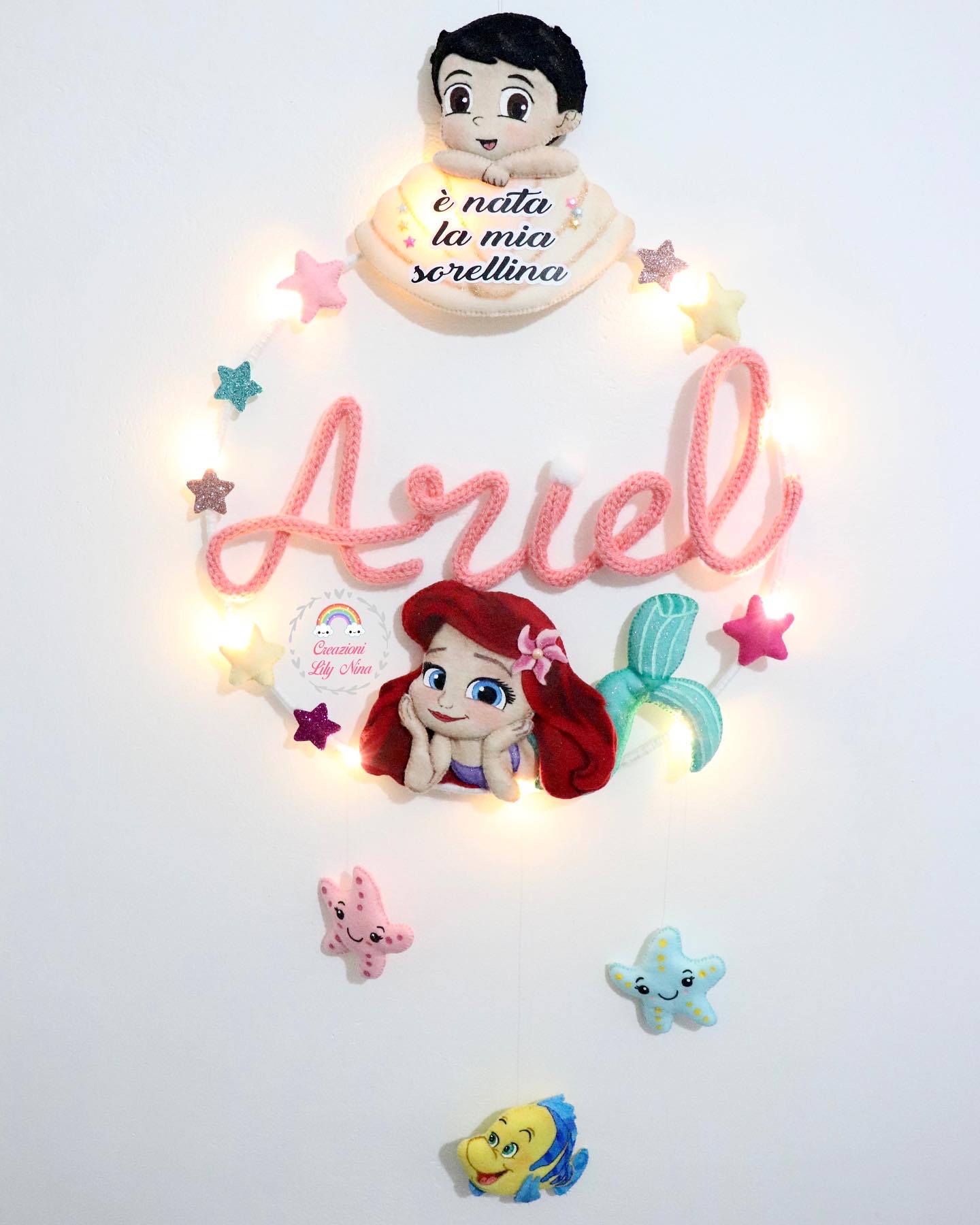 Fiocco nascita tricotin luminoso a tema Ariel laSirenetta