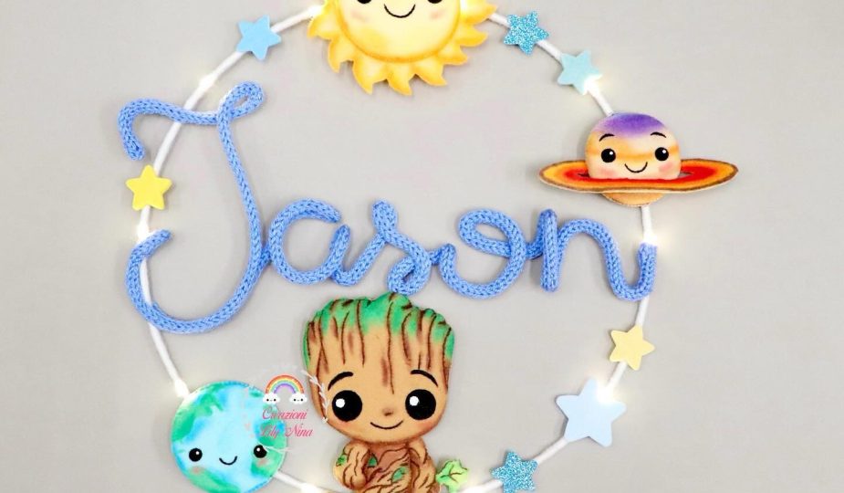 Fiocco nascita Groot con nome Jason in tricotin feltro pannolenci