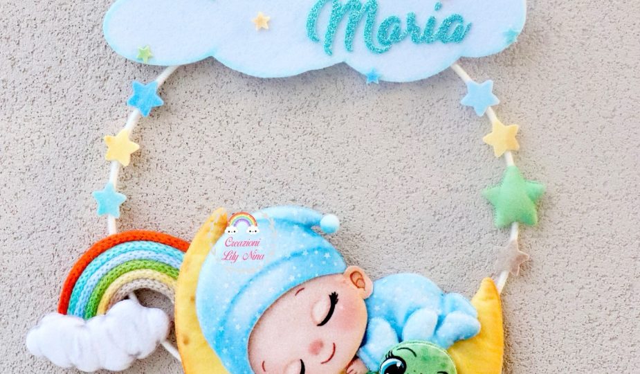 Fiocco nascita bimbo che dorme sulla luna con il suo amico tartaruga nome Francesco Maria in feltro pannolenci