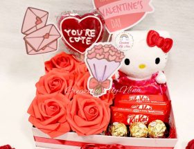 Idea Box San Valentino con dolcetti e peluche