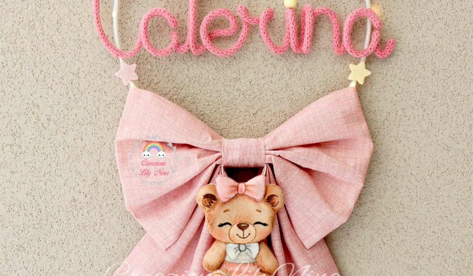Fiocco nascita orsetta con nome Caterina in tricotin feltro pannolenci diy handmade