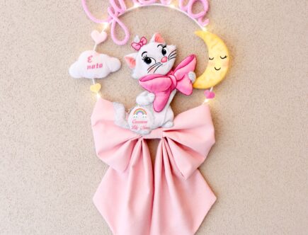 Fiocco nascita gattina Minou nome Ginevra in tricotin feltro pannolenci