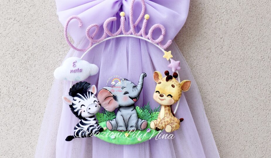 Fiocco nascita Safari con nome Cecilia in tricotin
